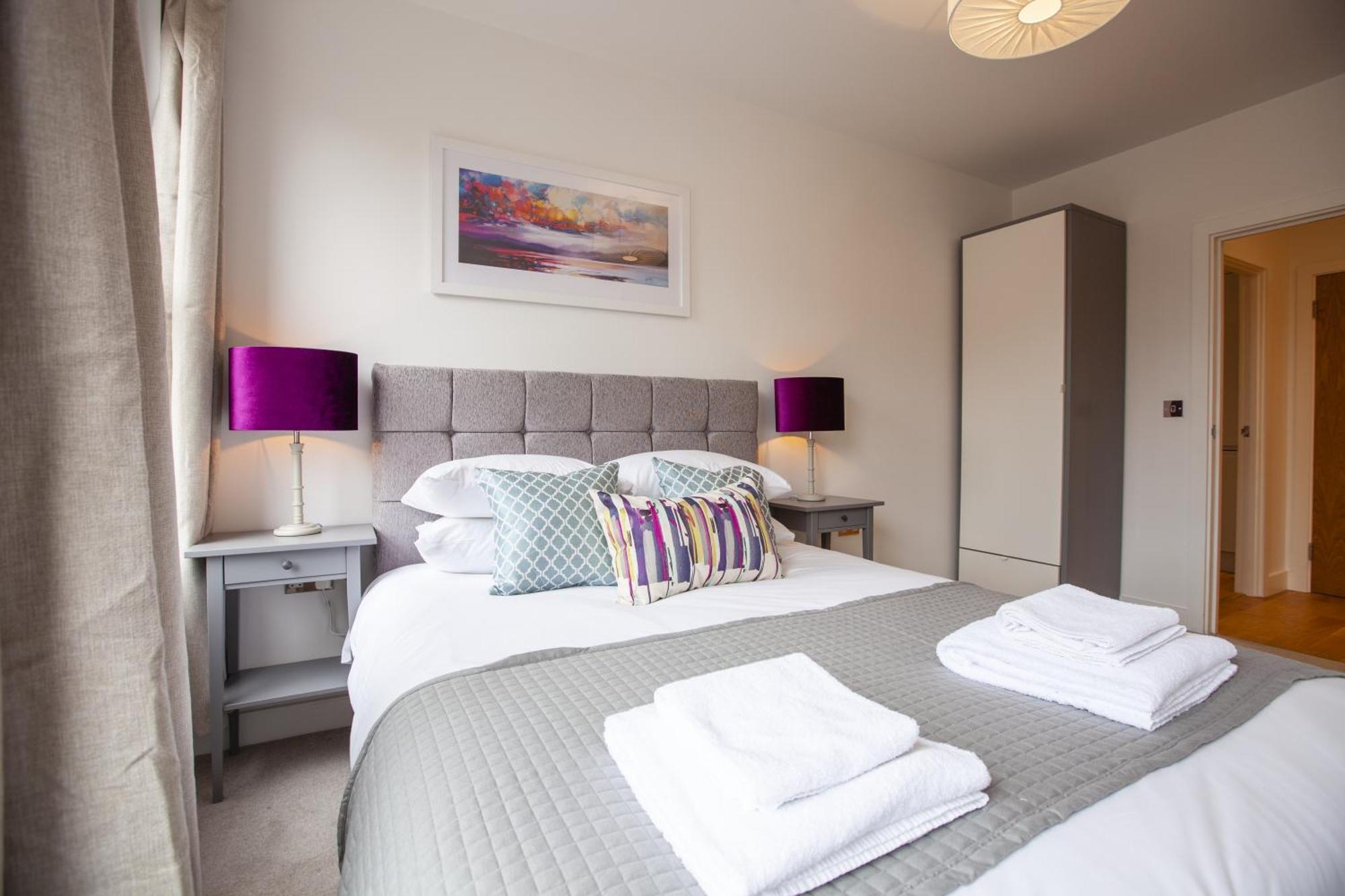 Urban Living'S ~ King Edward Luxury Apartments In The Heart Of Windsor Exterior foto
